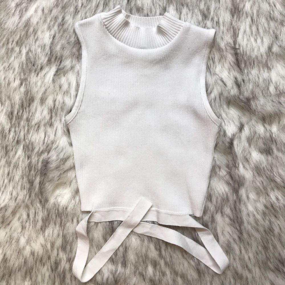 𝅺Mock Neck Crop Top